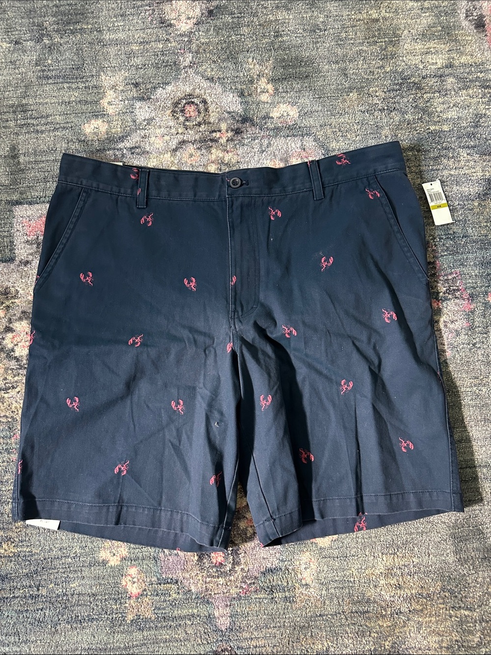 Izod Saltwater NWT Cadet Navy Beach-town Shorts with Red Lobster Details 44W